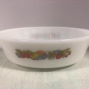 Anchor Hocking Fire King Fruit Harvest 1.5 QT dish